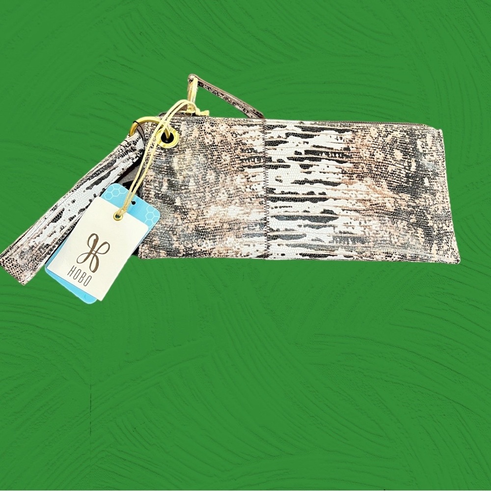 NWT Hobo Leather Lizard Pattern Clutch Wristlet